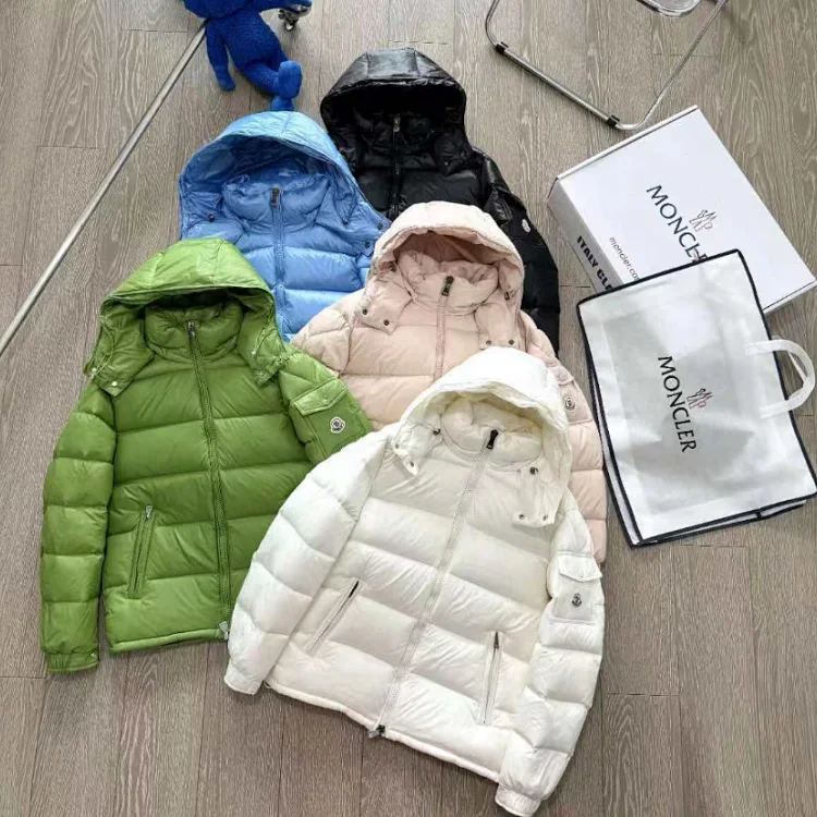 Moncler Coat Giyim