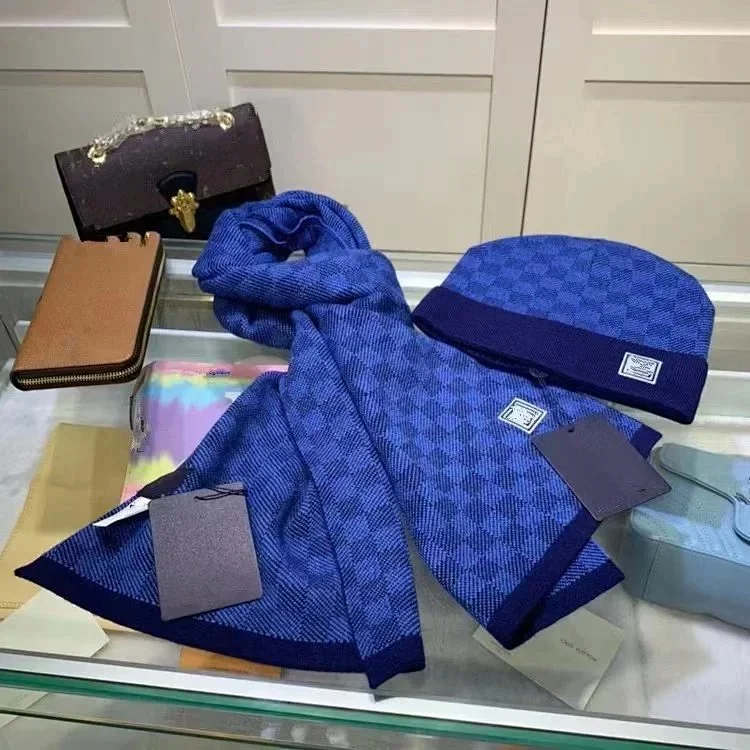 Louis Vuitton Scarf Příslušenství