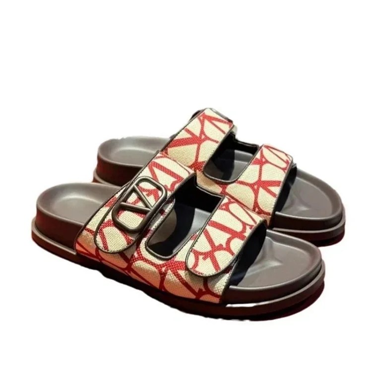 VALENTINO Sneakers