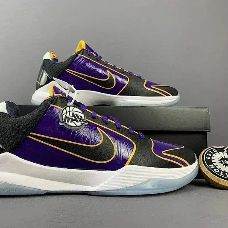 KOBE VI PROTRO Sneakers