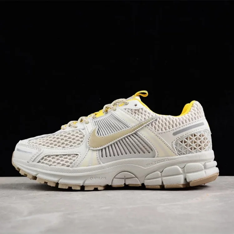Nike Air Zoom Vomero Sneakers
