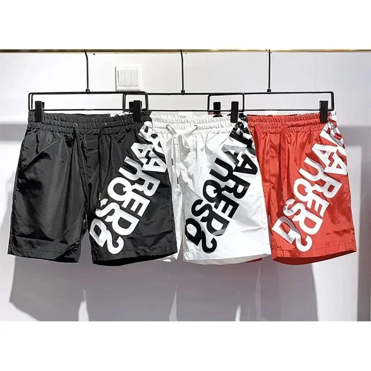 Dsquared2 Σύντομες