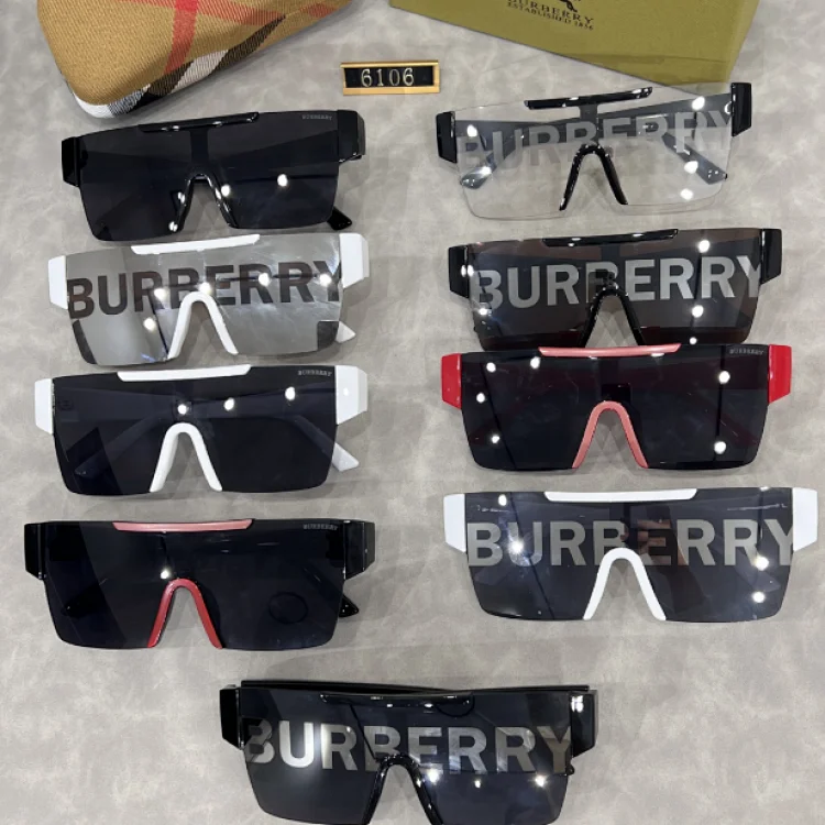 Burberry Chrome Hearts Cartier LV glasse Příslušenství