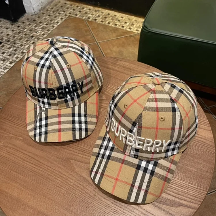 hat Příslušenství