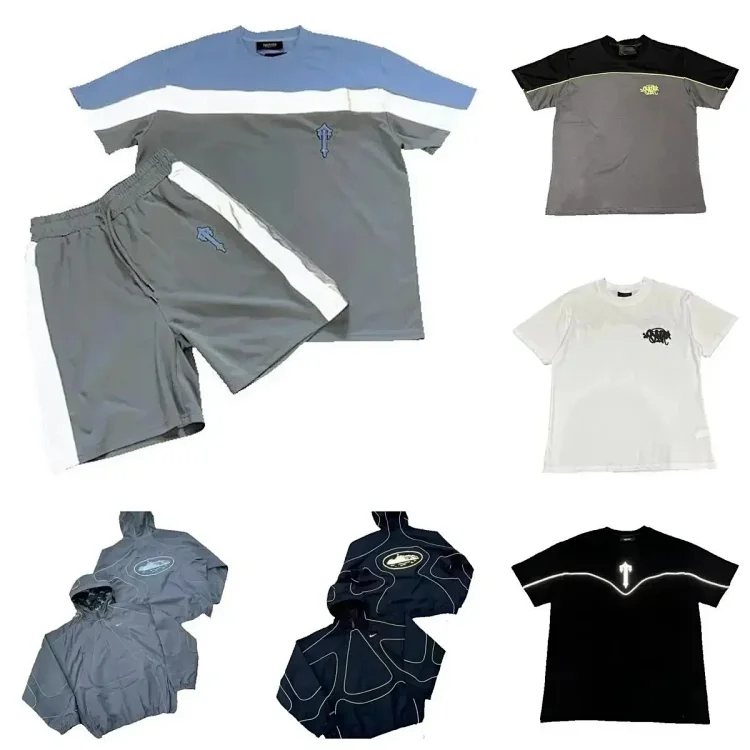 Syna world suit T-Shirt