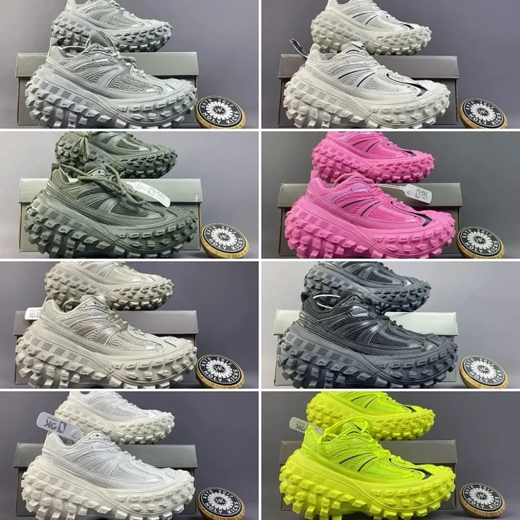 Defender Sneakers