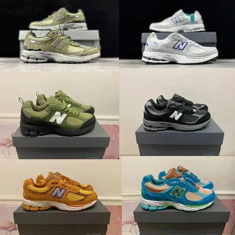 Sneakers