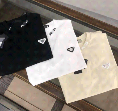 Prada Tee Tシャツ