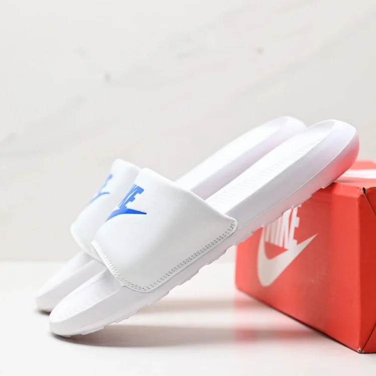 NIKE JORDAN slippers