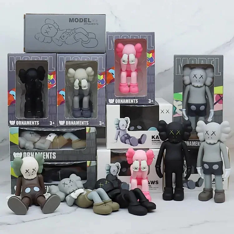 KAWS Companion 2020 Figure styles Příslušenství