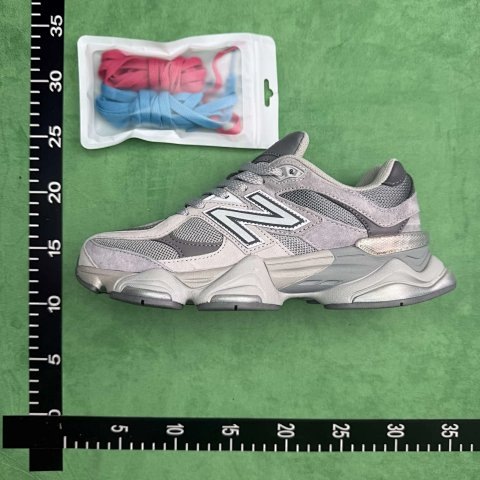 Mag Sneakers