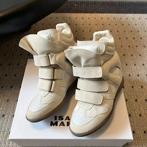 lili- Sneakers