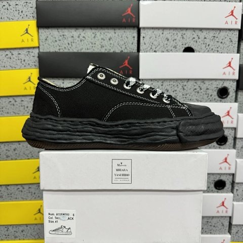 MMY Sneakers